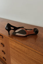 1990's PLINER BLACK LEATHER + NYLON WINGTIP POINTED KITTEN HEELS | SIZE 6