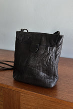 1990's WILSONS BLACK PEBBLED LEATHER BAG