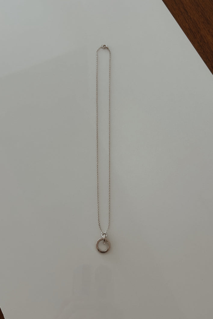 1990's STERLING SILVER LINK PENDANT ON STERLING CHAIN