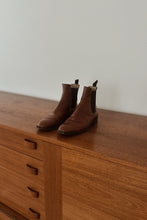 1990's GIORGIO ARMANI CLASSICO LEATHER CHELSEA BOOTS | SIZE 8