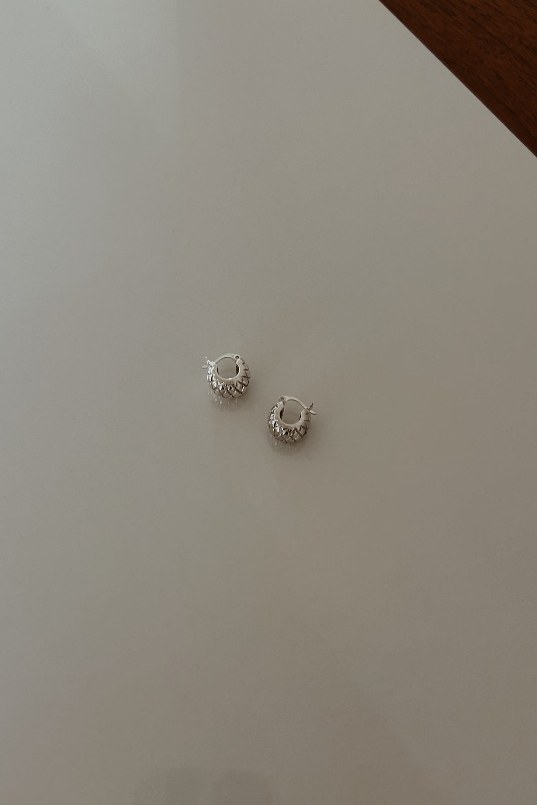 1980's BRUTALIST THICK STERLING MINI HOOPS